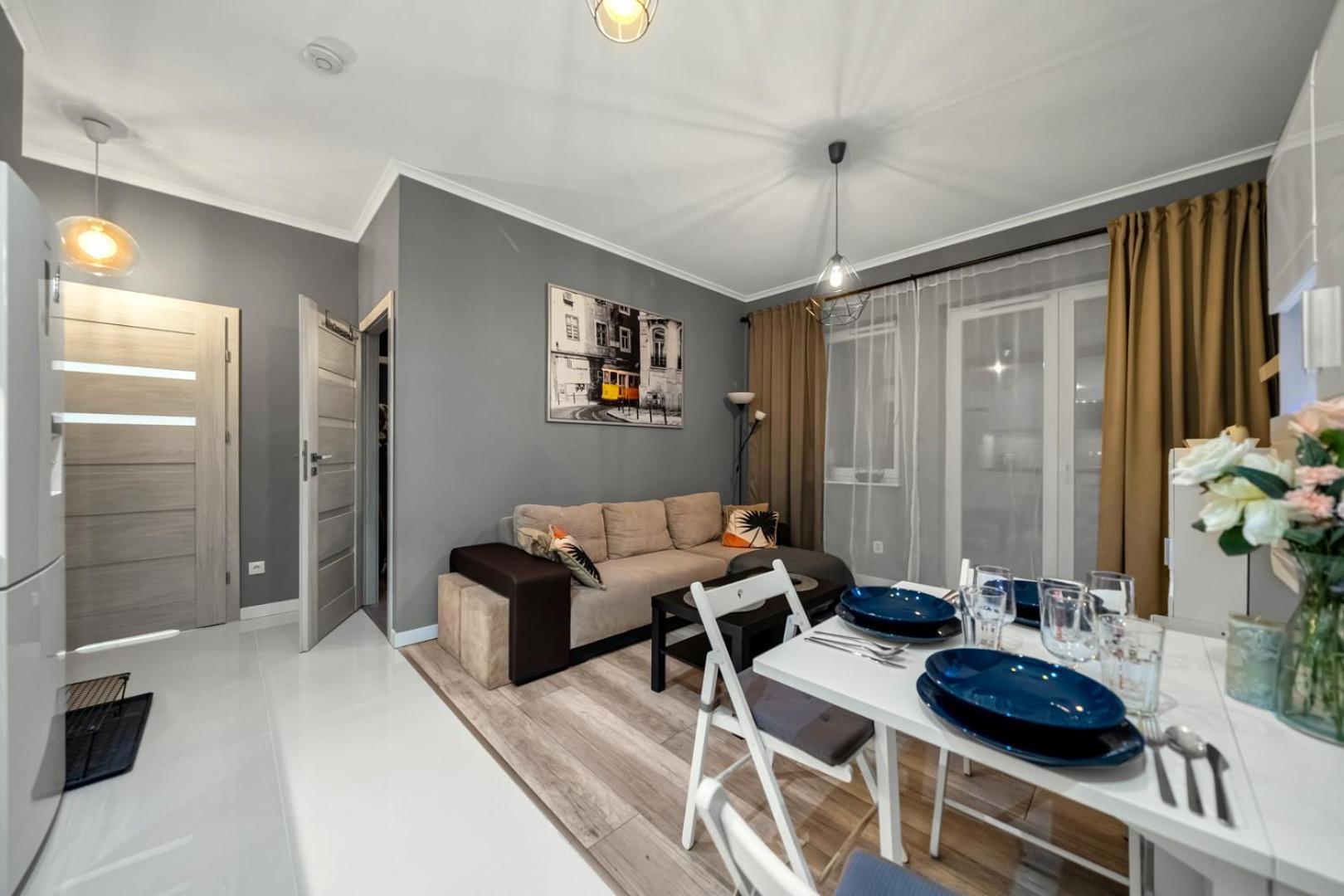 Wola - 8th Floor, Parking, Balcony - By Rentujemy